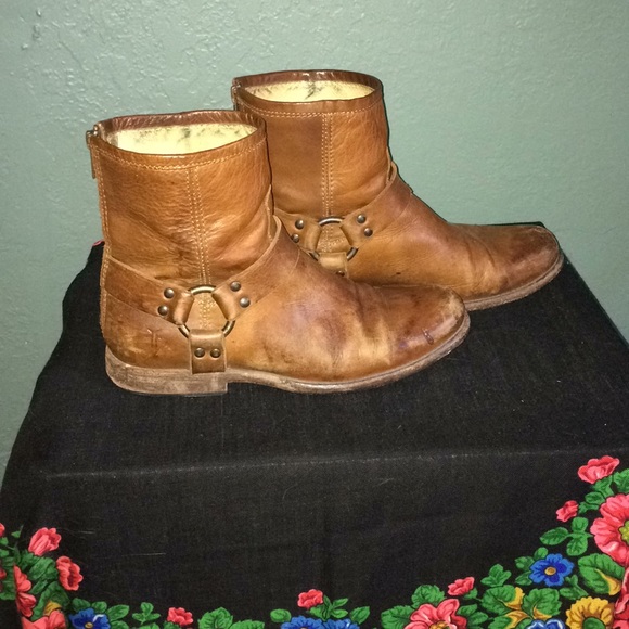 Gorgeous Frye boots - Picture 2 of 3